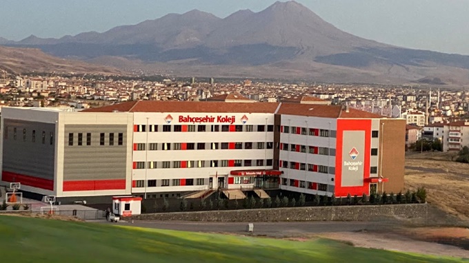 Aksaray Bahçeşehir Koleji